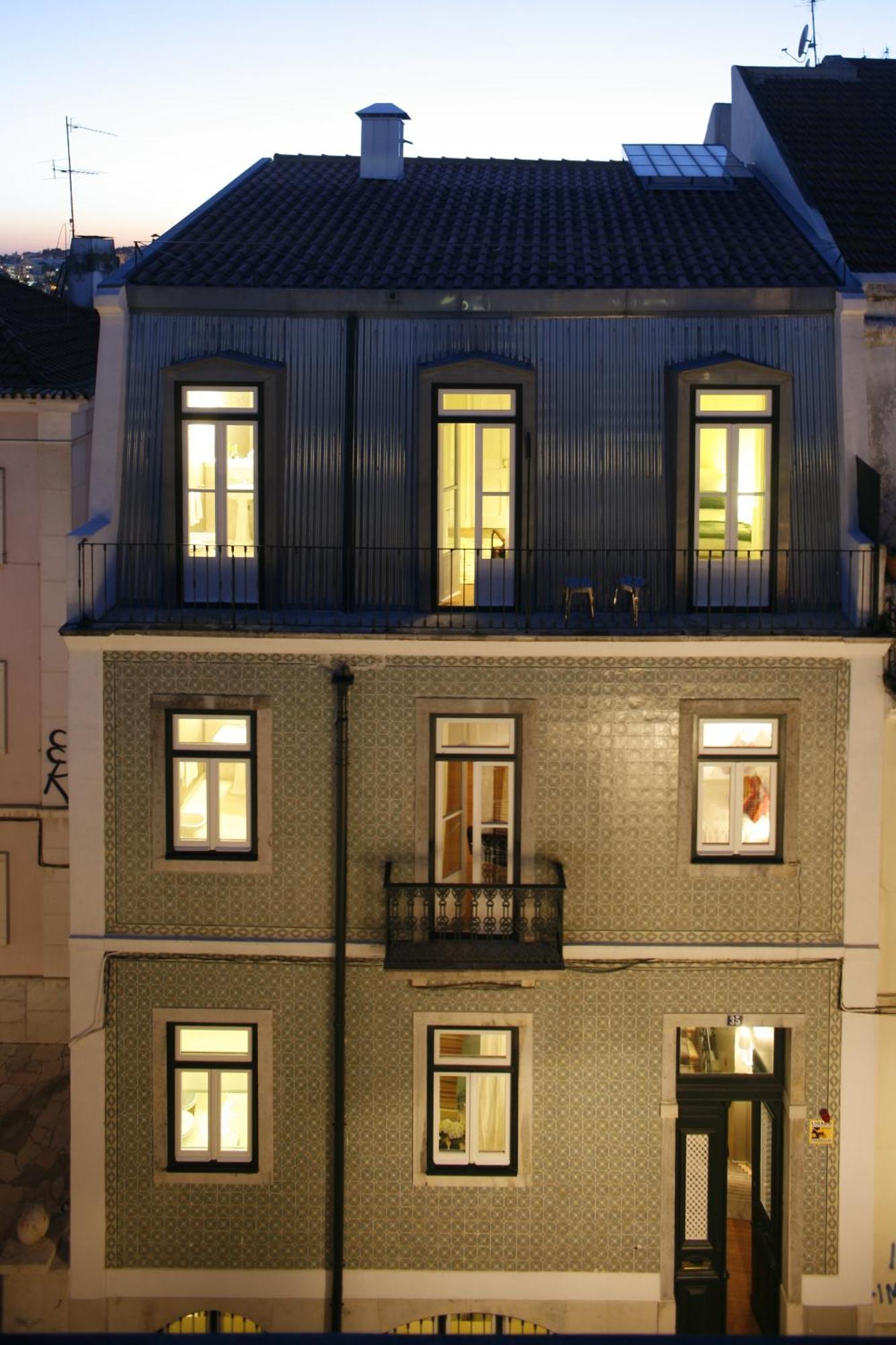 Casa Das Janelas Com Vista Lisbon Exterior photo